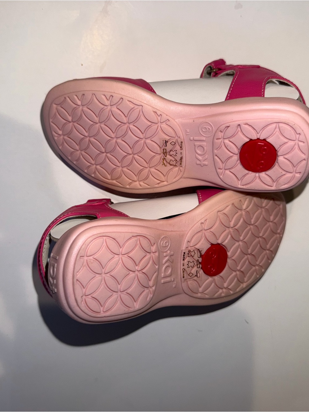 See Kai Run Girls Pink Glitter Cloud Sandals - Picture 3 of 5